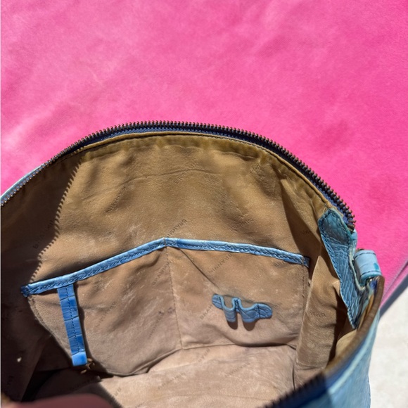 💙Brahmin Blue Crocodile-Embossed Leather Satchel💙 - Picture 7 of 15